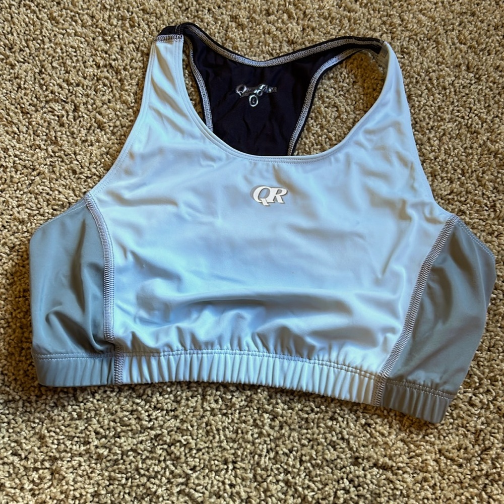 Quintana Roo size large, sports bra, swim suit top. ( I used it for both)